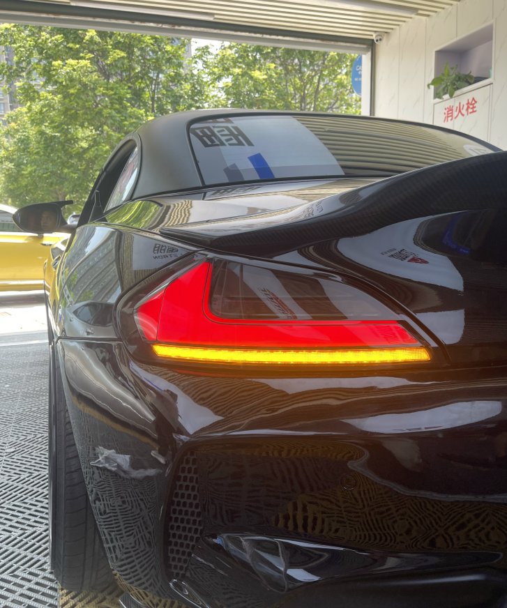 Smoked Taillight for BMW Z4 2009-2016 - Image 5